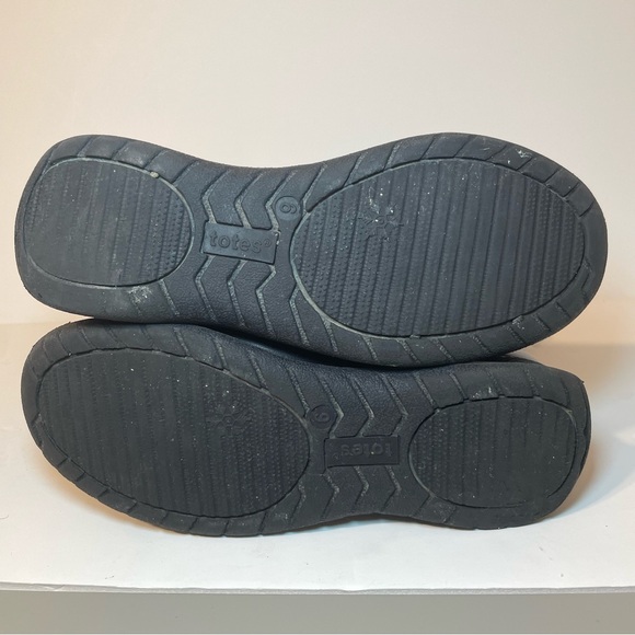 Totes Winter Snow Boots Women 6M Helena Black Faux Leather Zip Faux Fur Quilted - Picture 7 of 15